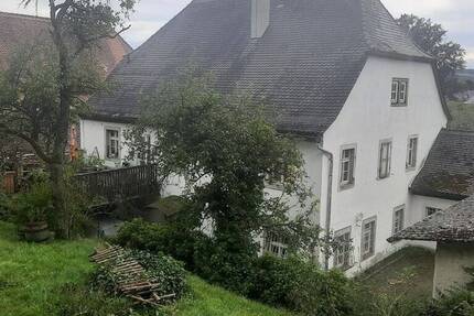 Haus Schlüsselfeld Aschbach - 9 Zimmer, 273 m&sup2;, 265.000&euro; | Angebot:25678474