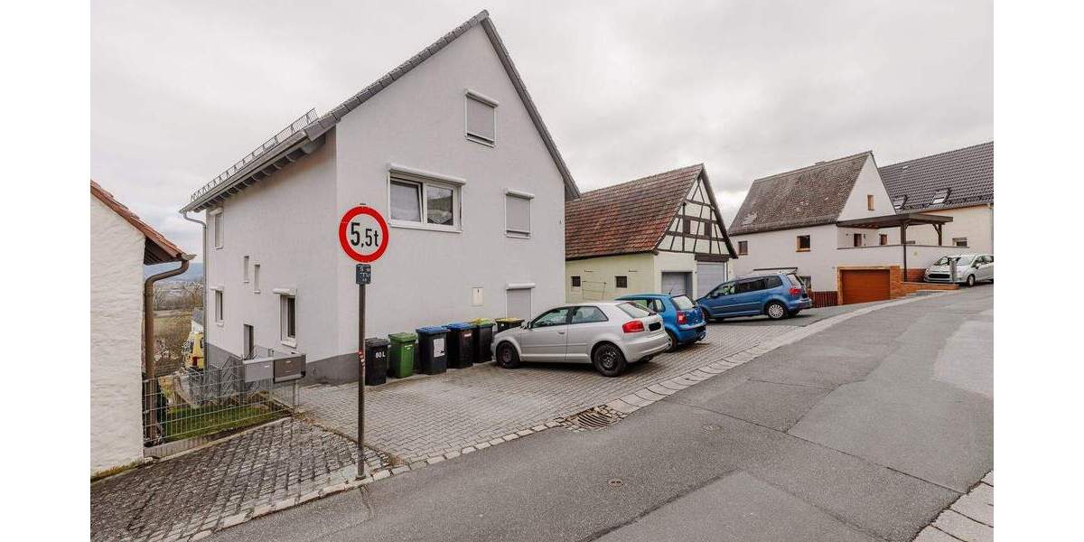 Mehrfamilienhaus, Wohnhaus Forchheim Reuth - 8 Zimmer, 191 m&sup2;, 900.000&euro; | Angebot:25692204