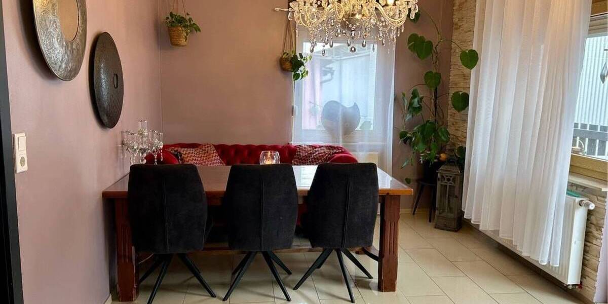 Einfamilienhaus Burghaslach - 6 Zimmer, 114 m&sup2;, 349.000&euro; | Angebot:25671202