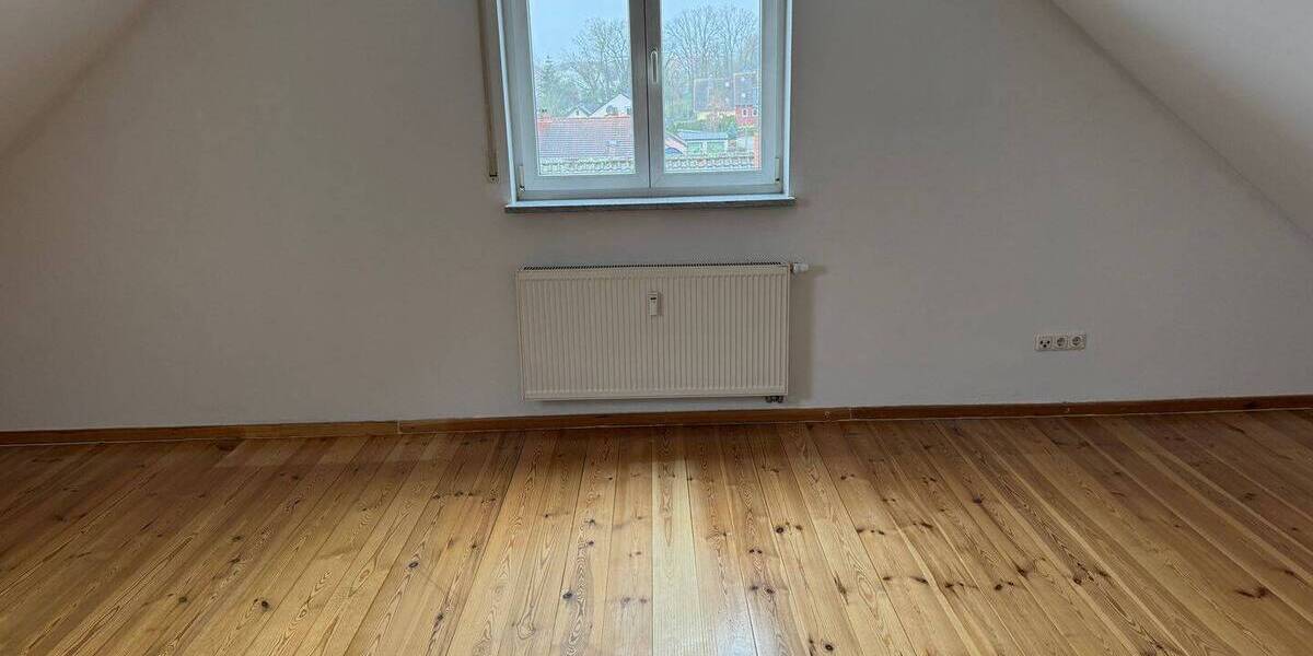 Etagenwohnung Bischberg - 4 Zimmer, 102 m&sup2;, 826&euro; | Angebot:26117570