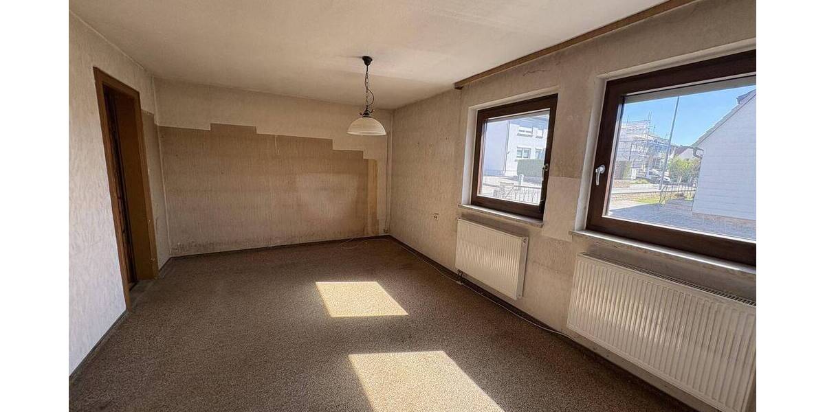 Doppelhaushälfte Heroldsbach - 7 Zimmer, 115 m&sup2;, 280.000&euro; | Angebot:26487294