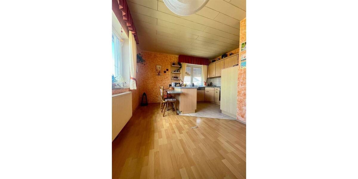 Einfamilienhaus Rentweinsdorf - 6 Zimmer, 132 m&sup2;, 295.000&euro; | Angebot:26036983