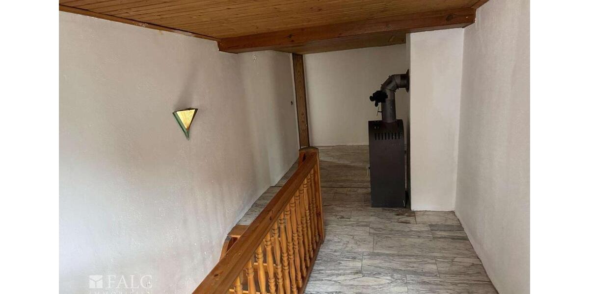 Einfamilienhaus Vestenbergsgreuth - 4 Zimmer, 180 m&sup2;, 1.100&euro; | Angebot:23991338