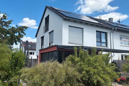 Haus Möhrendorf - 6 Zimmer, 156 m&sup2;, 1.100.000&euro; | Angebot:26934402