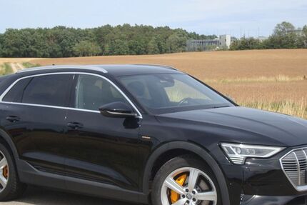 Audi e-tron 65.181 km 28.990 &euro; Pommersfelden 96178