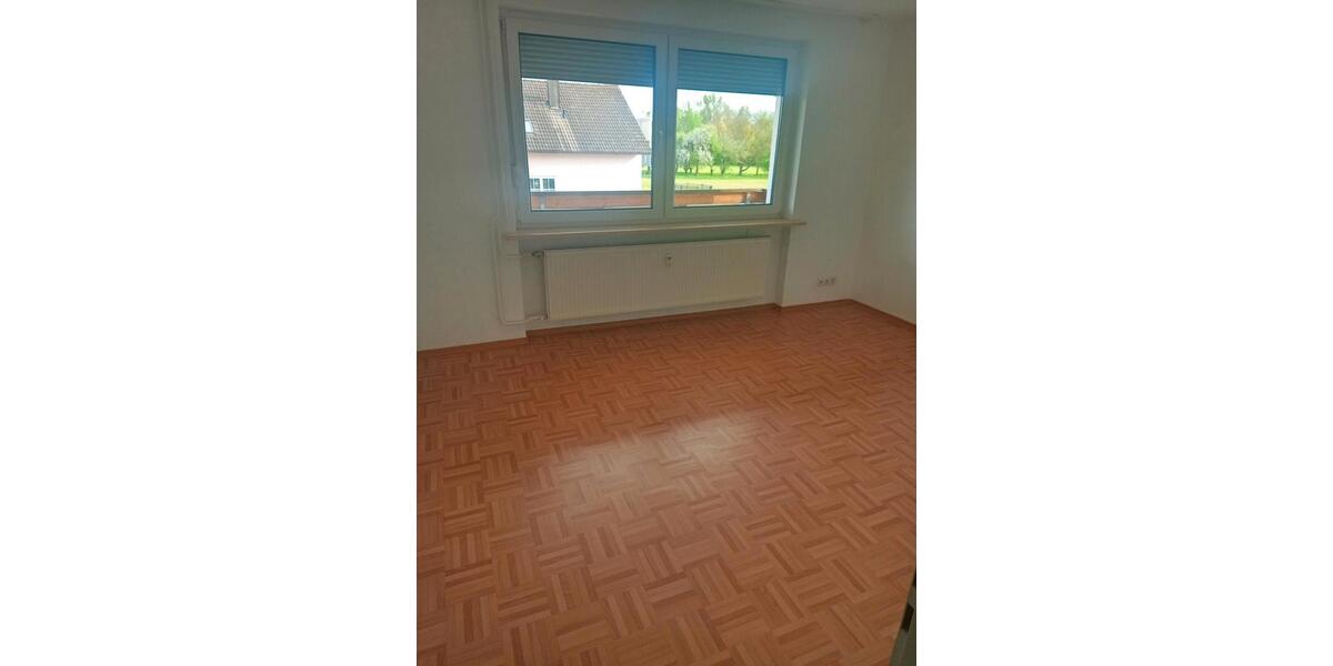 Etagenwohnung Untermerzbach - 3 Zimmer, 90 m&sup2;, 700&euro; | Angebot:26416922
