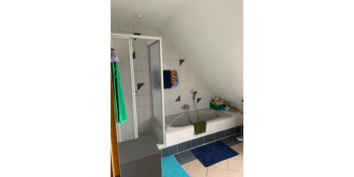 Doppelhaushälfte Itzgrund Gleußen - 7 Zimmer, 148 m&sup2;, 290.000&euro; | Angebot:25775557