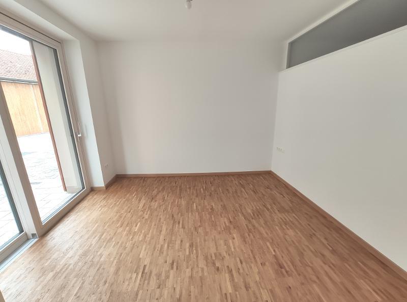 ERSTBEZUG nach Sanierung - Einfamilienhaus mit großer Terrasse und Garage - Einfamilienhaus Pommersfelden | Angebot:21473448