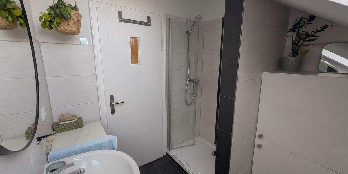 Etagenwohnung Hallstadt - 3 Zimmer, 66 m&sup2;, 255.000&euro; | Angebot:25672915