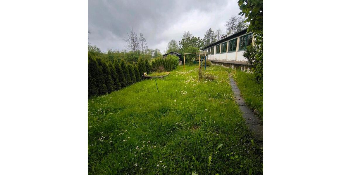 Einfamilienhaus Burgebrach - 8 Zimmer, 235 m&sup2;, 225.000&euro; | Angebot:26777158