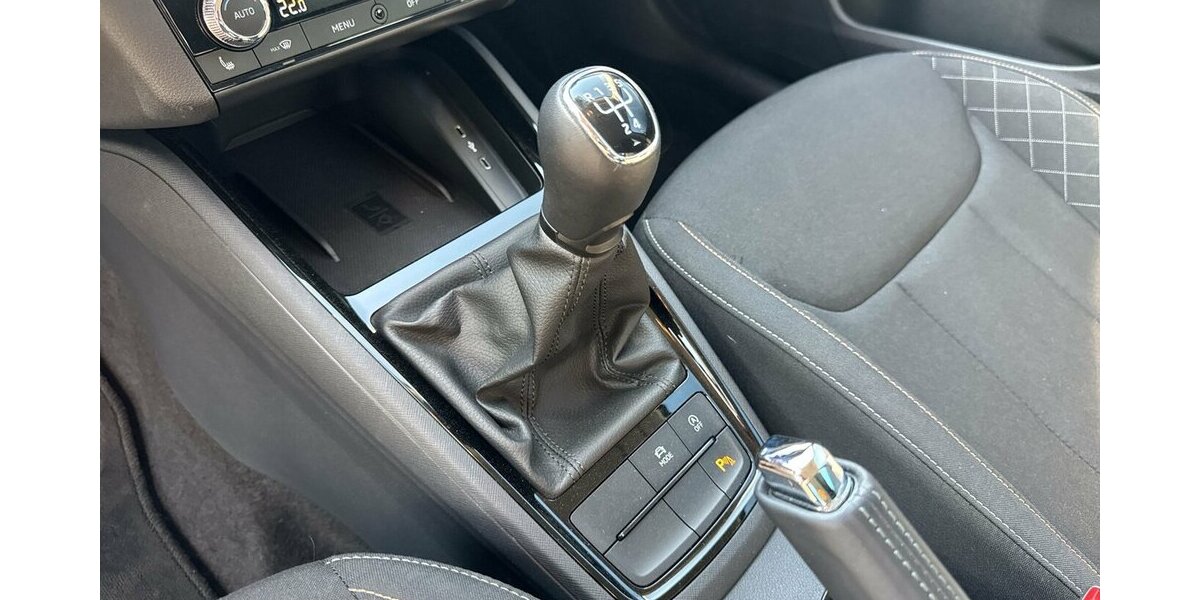 Skoda Scala TSi Clever * LED/Navi-Amundsen/virt.Cockpit/ 27.272 km 17.980 &euro; Bamberg 96052