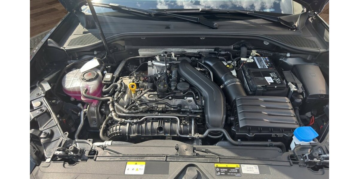 Audi Q2 35 TFSI S line *Navi/Kamera/el.HK/SHZG/LED/PDC/ 20.615 km 25.490 &euro; Bamberg 96052