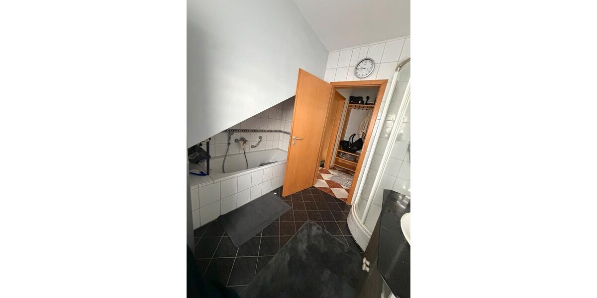 Dachgeschoßwohnung Bischberg - 3 Zimmer, 70 m&sup2;, 210.000&euro; | Angebot:26041876