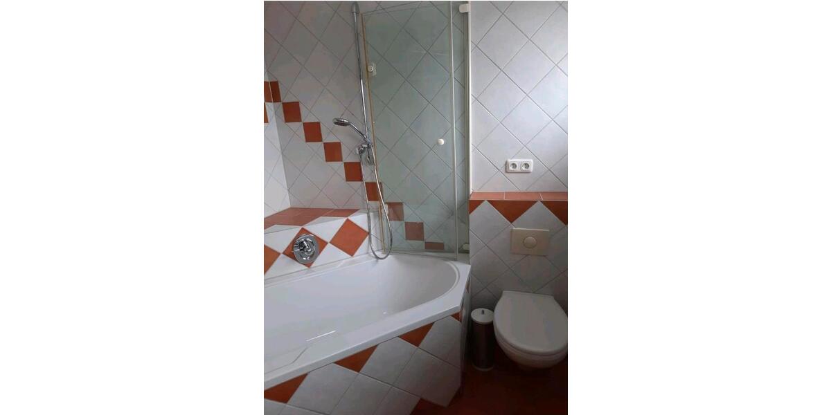 Mehrfamilienhaus, Wohnhaus Schlüsselfeld - 8 Zimmer, 195 m&sup2;, 450.000&euro; | Angebot:25868388