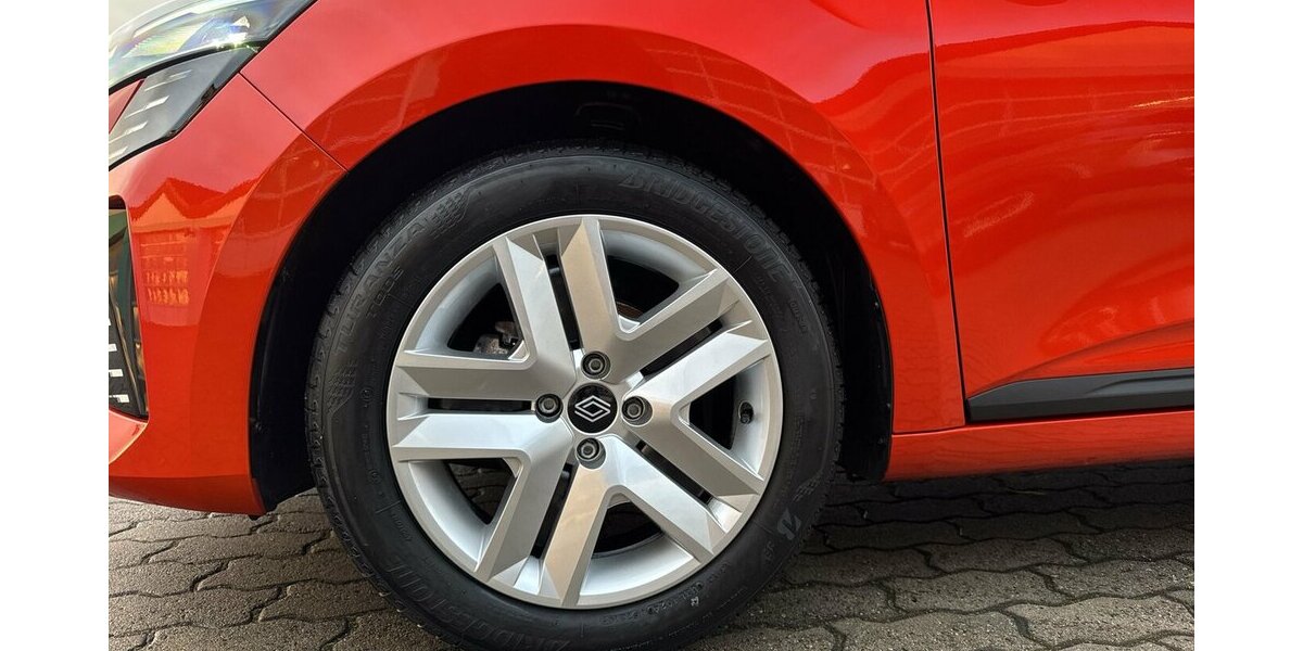 Renault Clio TCE Evolution *LED/Navi-App/Kamera/PDC/SHZG* 2.584 km 16.890 &euro; Bamberg 96052