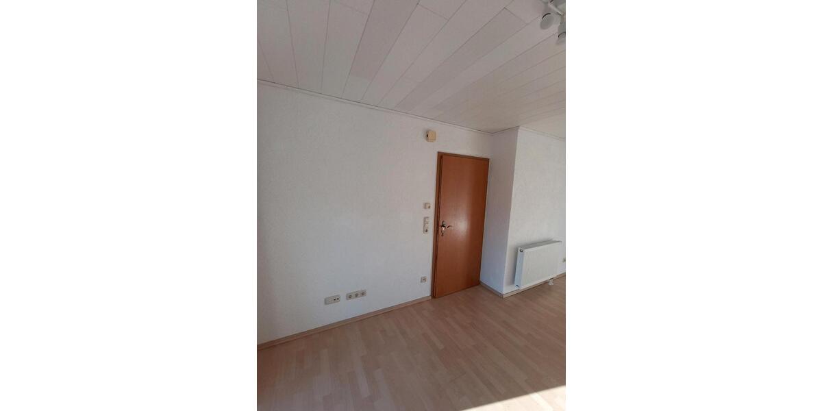 Dachgeschoßwohnung Bad Staffelstein - 3 Zimmer, 70 m&sup2;, 450&euro; | Angebot:25977242