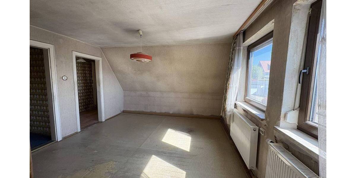 Doppelhaushälfte Heroldsbach - 7 Zimmer, 115 m&sup2;, 280.000&euro; | Angebot:26487294