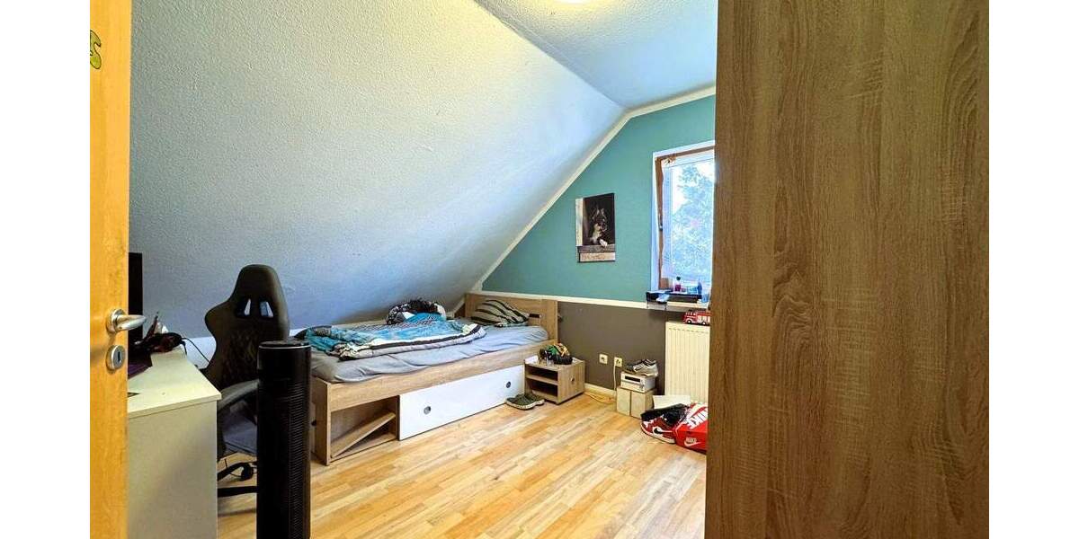 Einfamilienhaus Burghaslach - 6 Zimmer, 130 m&sup2;, 425.000&euro; | Angebot:25744156