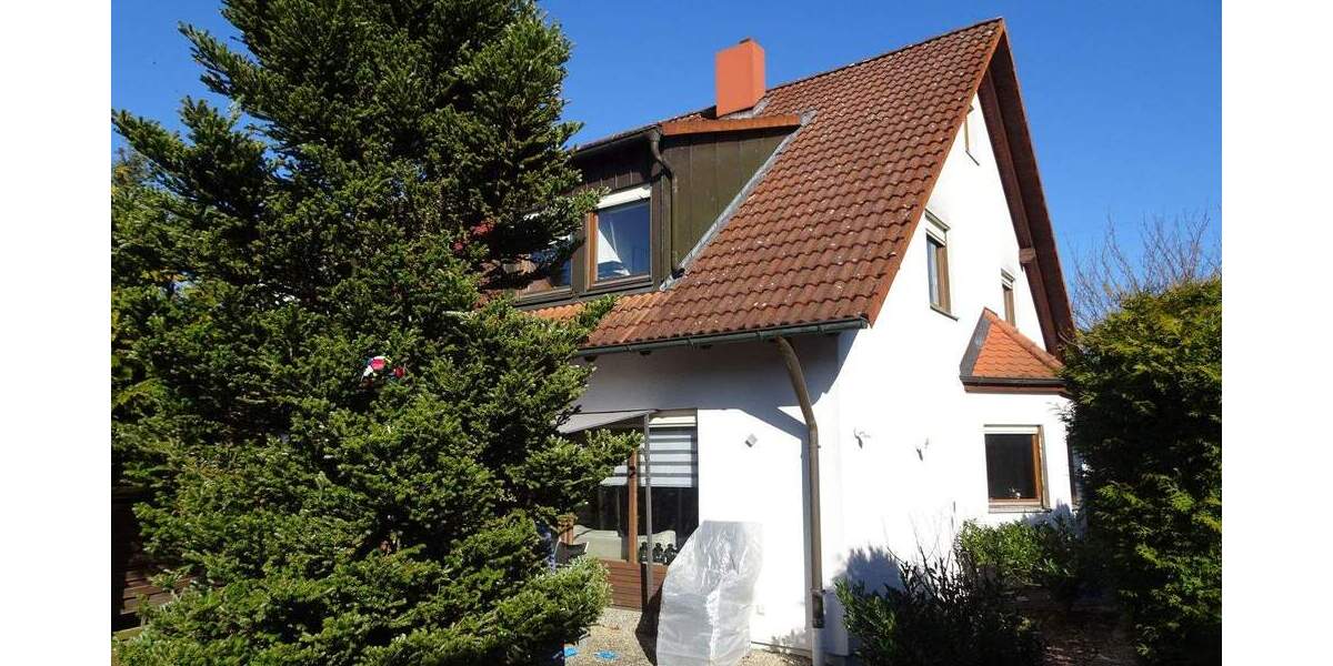 Doppelhaushälfte Heroldsbach Thurn - 4 Zimmer, 117 m&sup2;, 465.000&euro; | Angebot:25746860