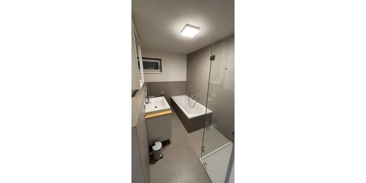 Etagenwohnung Bamberg Am Bruderwald - 3 Zimmer, 100 m&sup2;, 1.800&euro; | Angebot:26915483