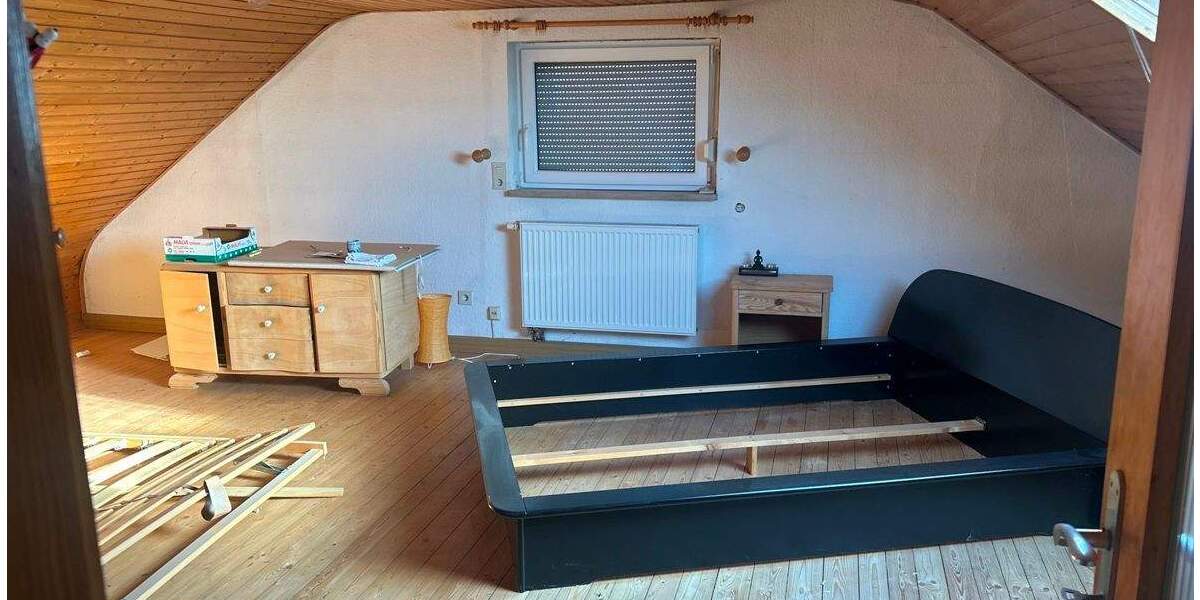 Doppelhaushälfte Ebelsbach - 4 Zimmer, 110 m&sup2;, 198.000&euro; | Angebot:25729024