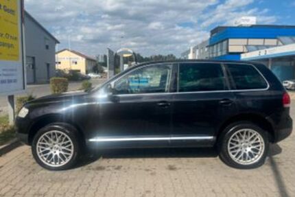 VW Touareg 303.000 km 3.199 &euro; Trunstadt 96191