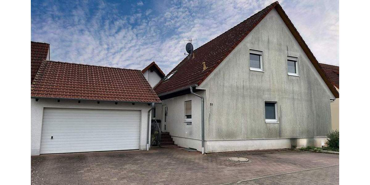 Etagenwohnung Wachenroth - 4 Zimmer, 132 m&sup2;, 299.000&euro; | Angebot:25700813