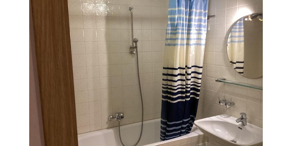 Dachgeschoßwohnung Bamberg Am Bruderwald - 2 Zimmer, 65 m&sup2;, 625&euro; | Angebot:25934644