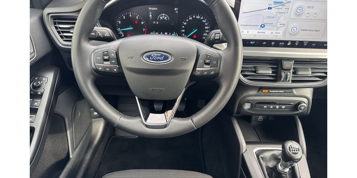 Ford Focus Titanium *Navi/SHZG/LED/TPMT/PDC/1.HD* 31.452 km 16.990 &euro; Bamberg 96052