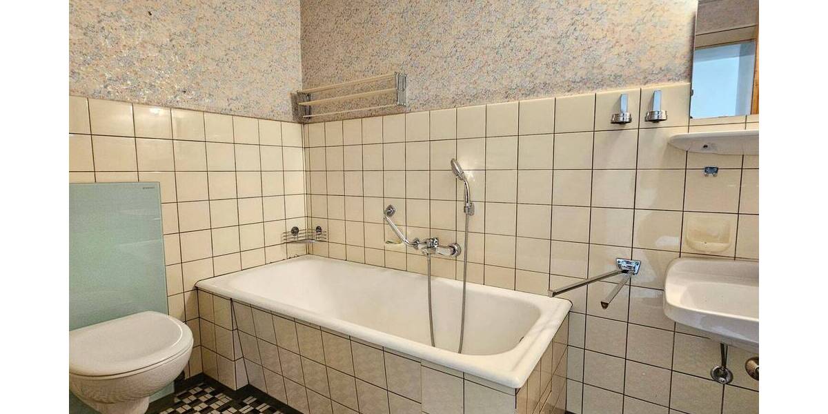 Bauernhaus, Landhaus Untermerzbach Memmelsdorf - 9 Zimmer, 210 m&sup2;, 225.000&euro; | Angebot:26018251