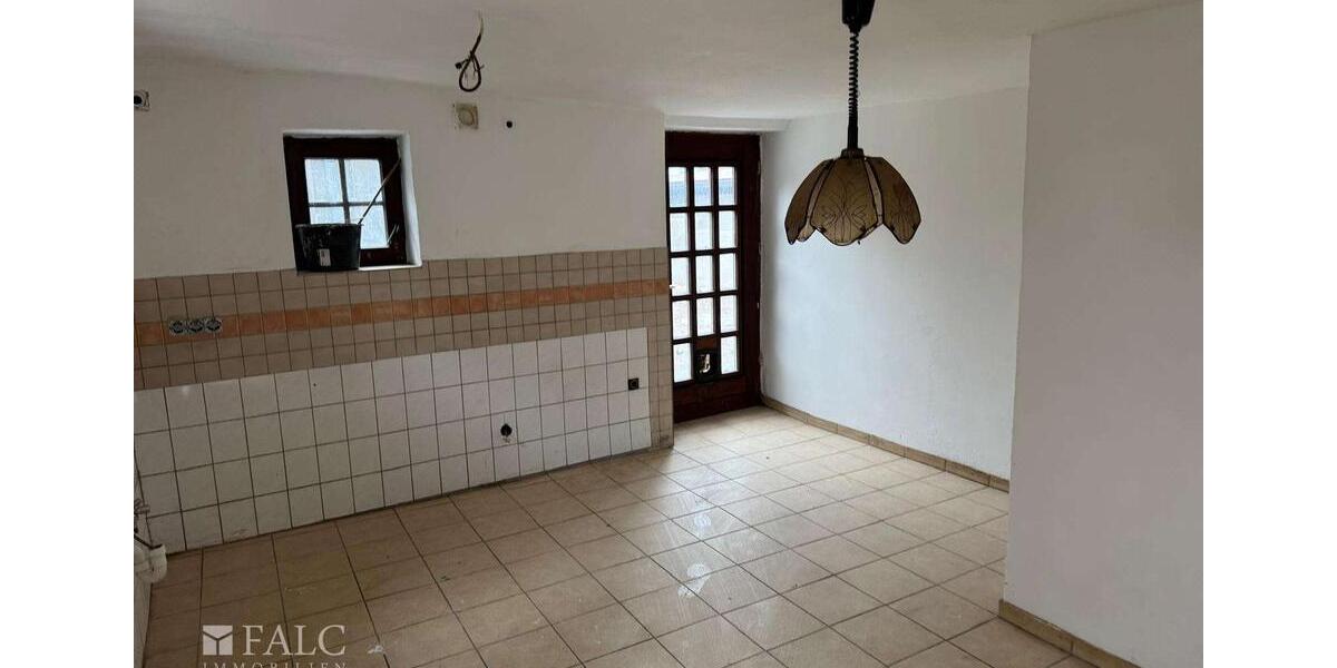 Einfamilienhaus Vestenbergsgreuth - 4 Zimmer, 180 m&sup2;, 1.100&euro; | Angebot:23991338