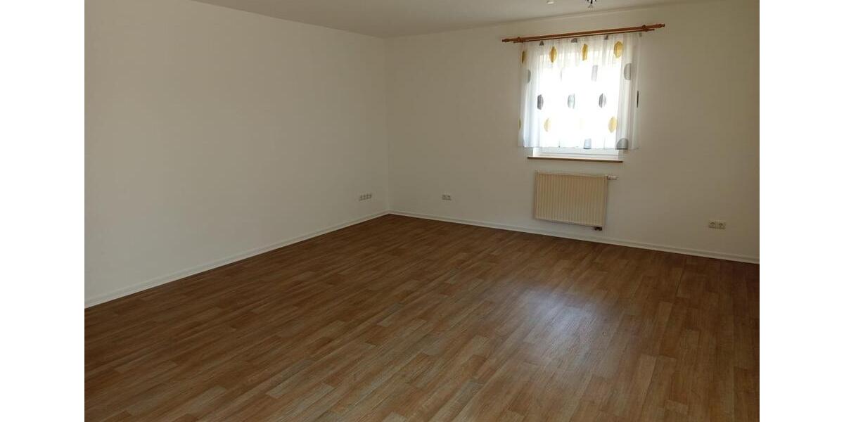 Erdgeschoßwohnung Frensdorf - 2 Zimmer, 80 m&sup2;, 750&euro; | Angebot:26394208