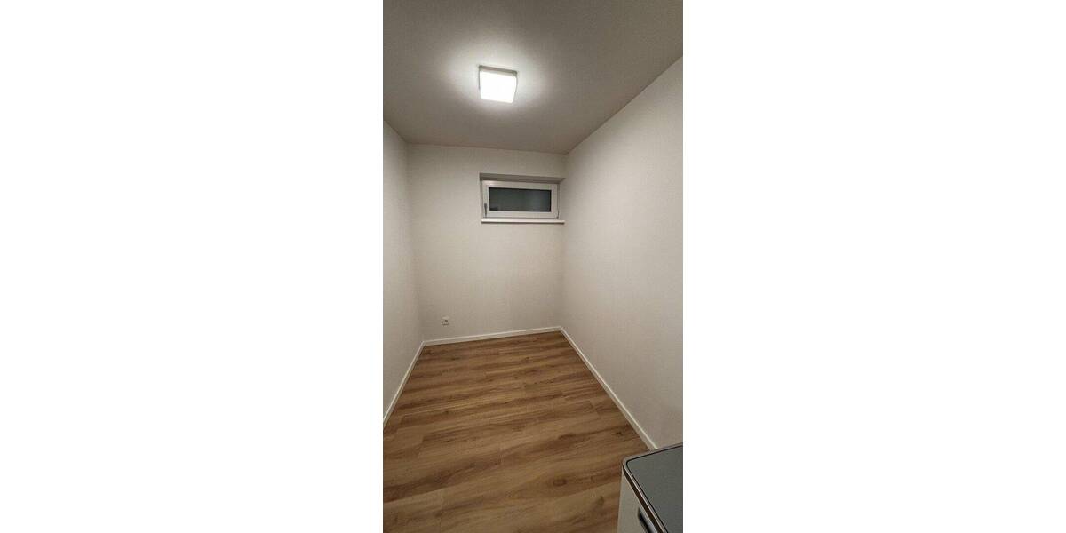 Etagenwohnung Bamberg Am Bruderwald - 3 Zimmer, 100 m&sup2;, 1.800&euro; | Angebot:26915483