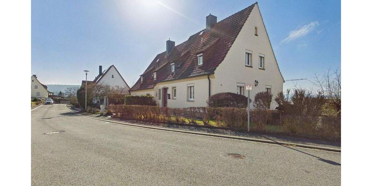Einfamilienhaus Ebern - 4 Zimmer, 115 m&sup2;, 295.000&euro; | Angebot:25801189