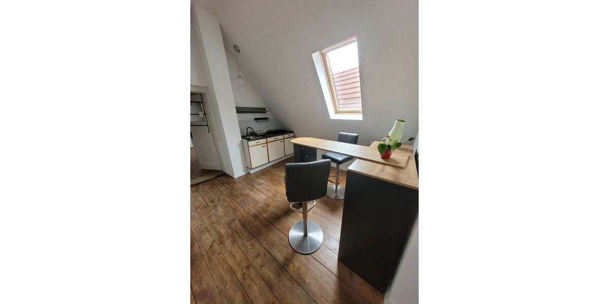 Dachgeschoßwohnung Eltmann - 1.5 Zimmer, 29 m&sup2;, 430&euro; | Angebot:23996901