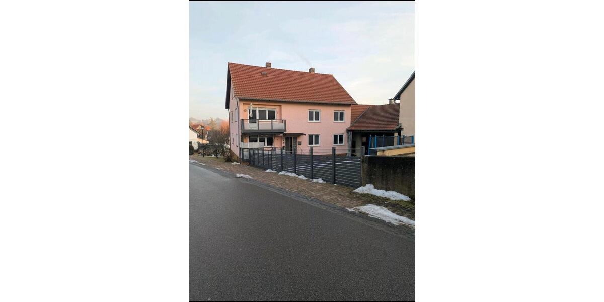 Mehrfamilienhaus, Wohnhaus Rattelsdorf - 8 Zimmer, 200 m&sup2;, 450.000&euro; | Angebot:26580541