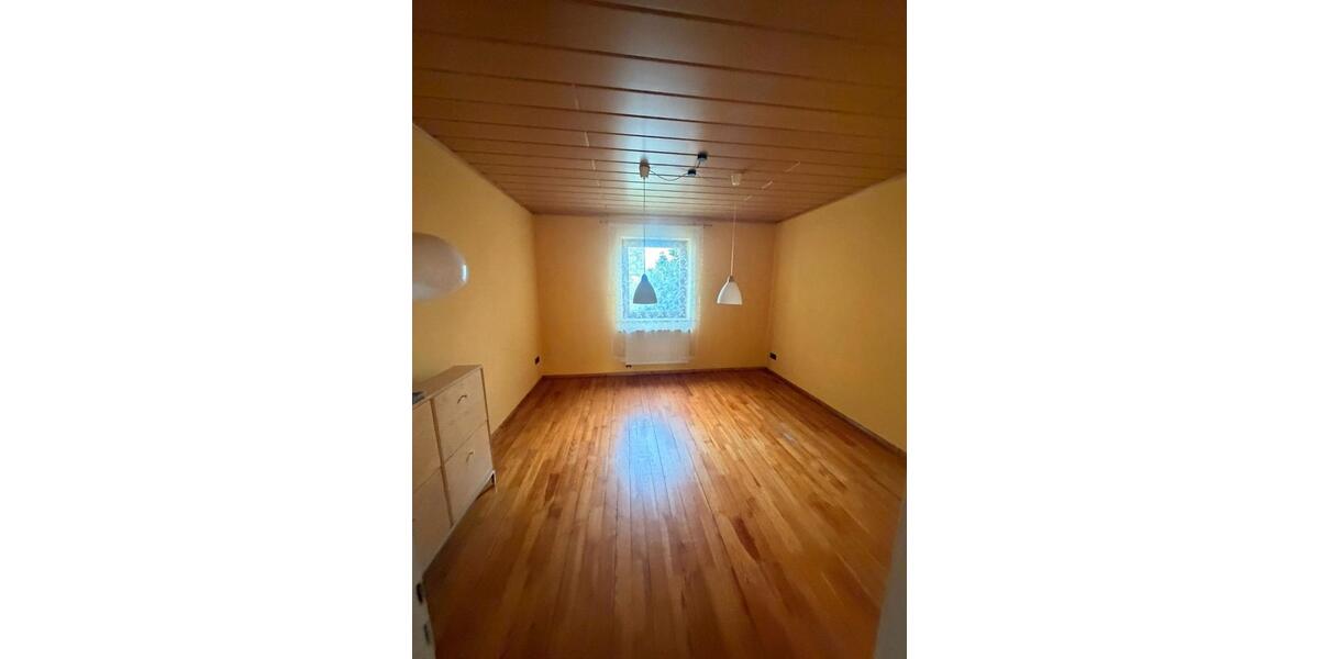 Einfamilienhaus Eggolsheim - 5 Zimmer, 135 m&sup2;, 1.690&euro; | Angebot:26634670