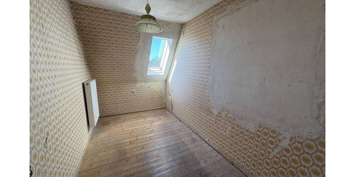 Doppelhaushälfte Heroldsbach - 7 Zimmer, 115 m&sup2;, 280.000&euro; | Angebot:26487294