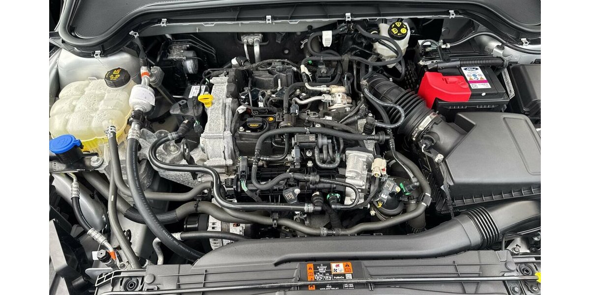 Ford Focus Titanium *Navi/SHZG/LED/TPMT/PDC/1.HD* 31.452 km 16.990 &euro; Bamberg 96052