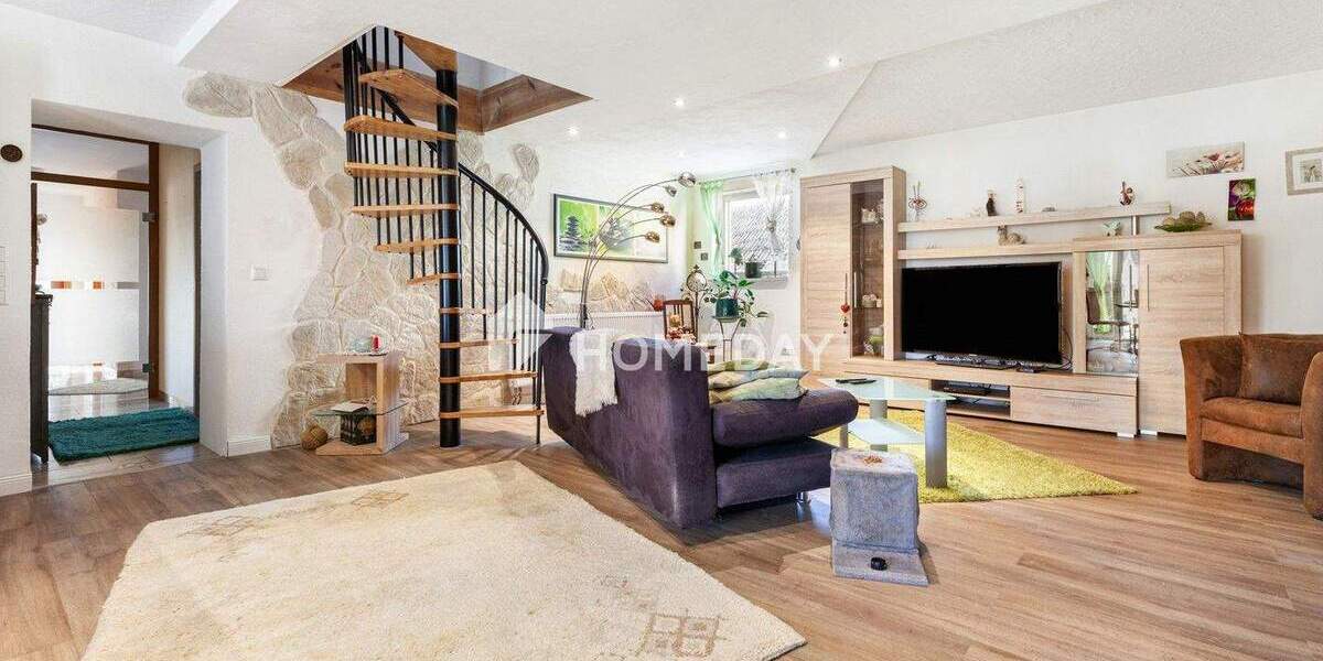 Bauernhaus, Landhaus Rentweinsdorf Sendelbach - 1 Zimmer, 340 m&sup2;, 469.000&euro; | Angebot:25702496