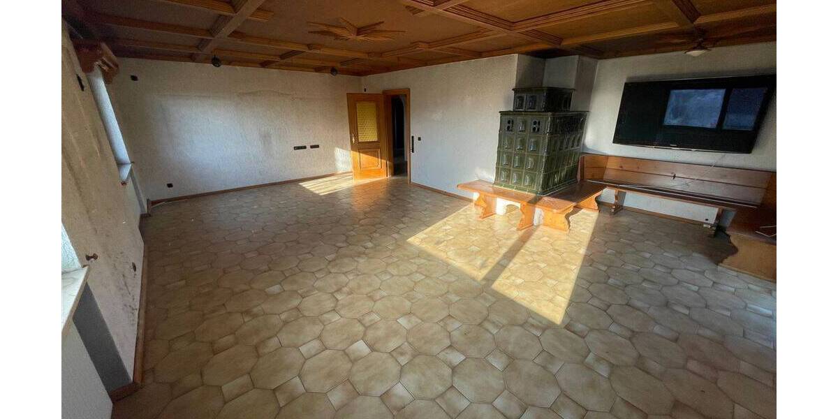 Mehrfamilienhaus, Wohnhaus Burgebrach - 9 Zimmer, 759 m&sup2;, 385.000&euro; | Angebot:26155334