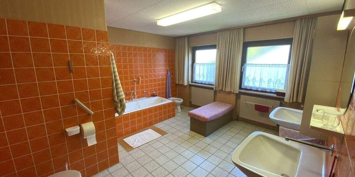 Einfamilienhaus Forchheim Kersbach - 6 Zimmer, 152 m&sup2;, 637.000&euro; | Angebot:25836781