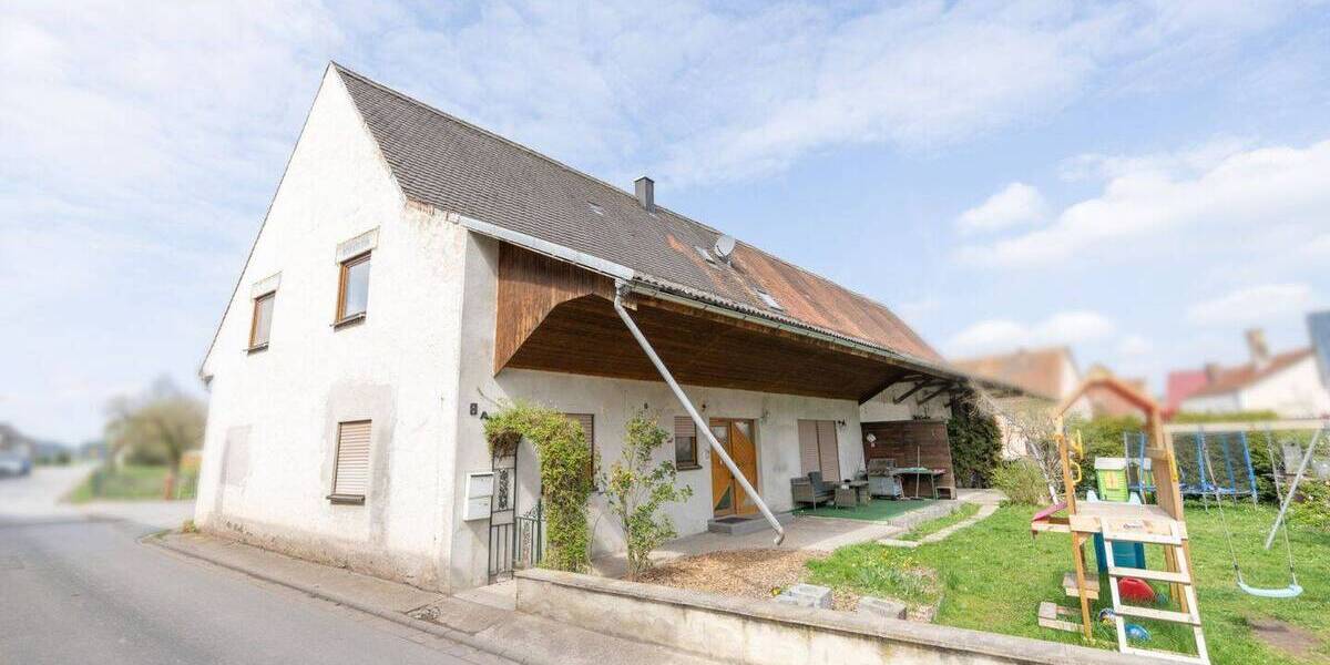 Mehrfamilienhaus, Wohnhaus Schlüsselfeld Elsendorf - 8 Zimmer, 232 m&sup2;, 420.000&euro; | Angebot:26471350