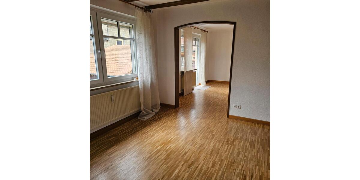 Etagenwohnung Zeil am Main - 4 Zimmer, 90 m&sup2;, 920&euro; | Angebot:26343058