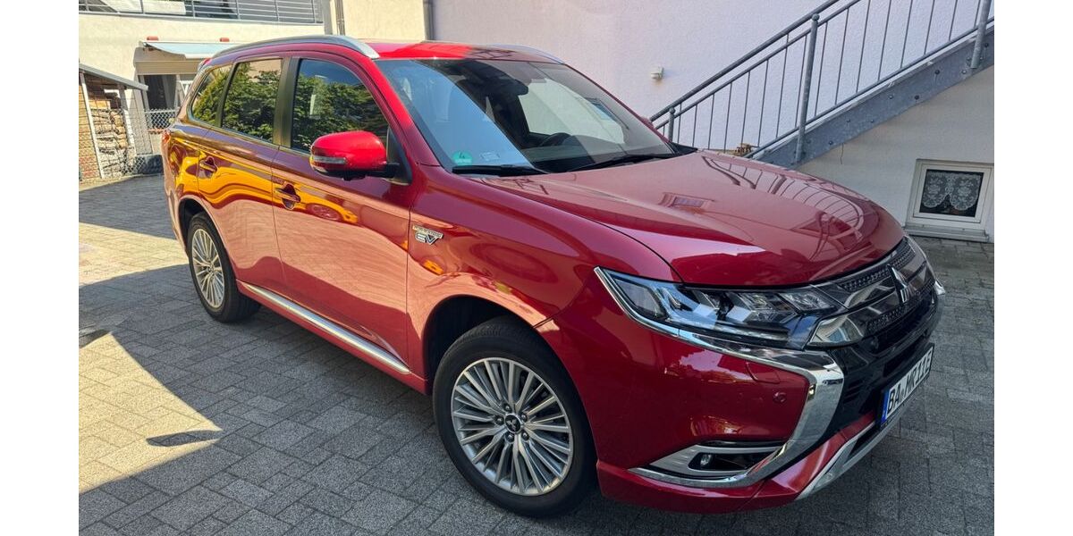 Mitsubishi Outlander 82.843 km 19.100 &euro; Bamberg 96049