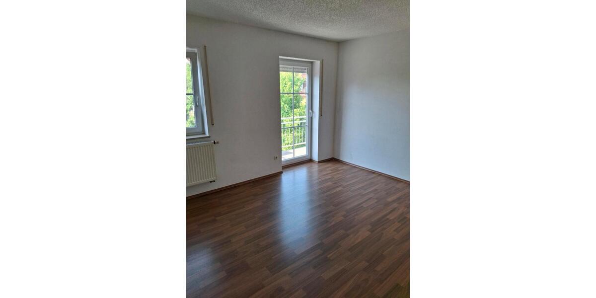 Etagenwohnung Oberaurach - 4 Zimmer, 120 m&sup2;, 149.000&euro; | Angebot:27157860