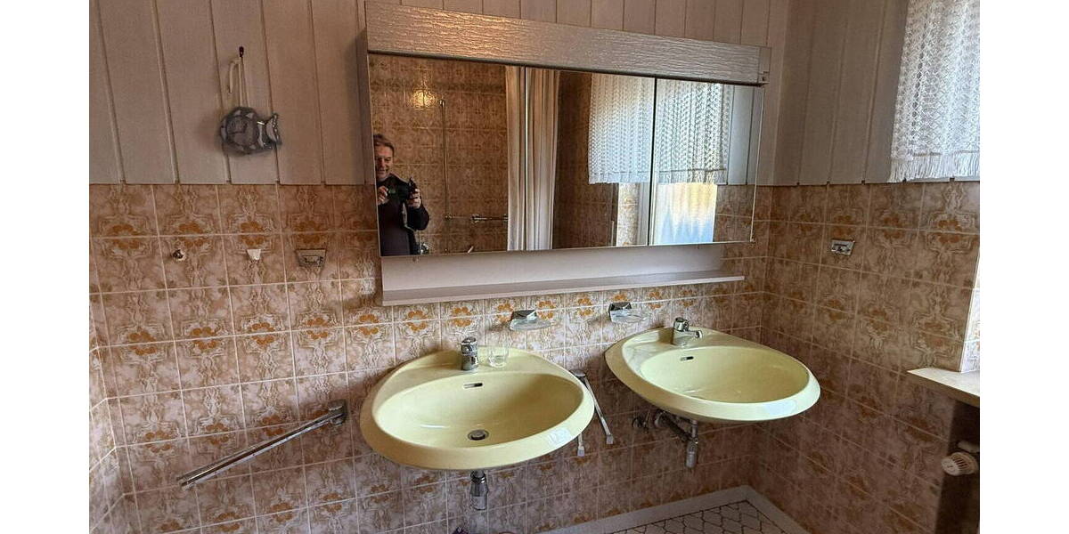 Mehrfamilienhaus, Wohnhaus Uehlfeld - 1 Zimmer, 227 m&sup2;, 450.000&euro; | Angebot:26016196