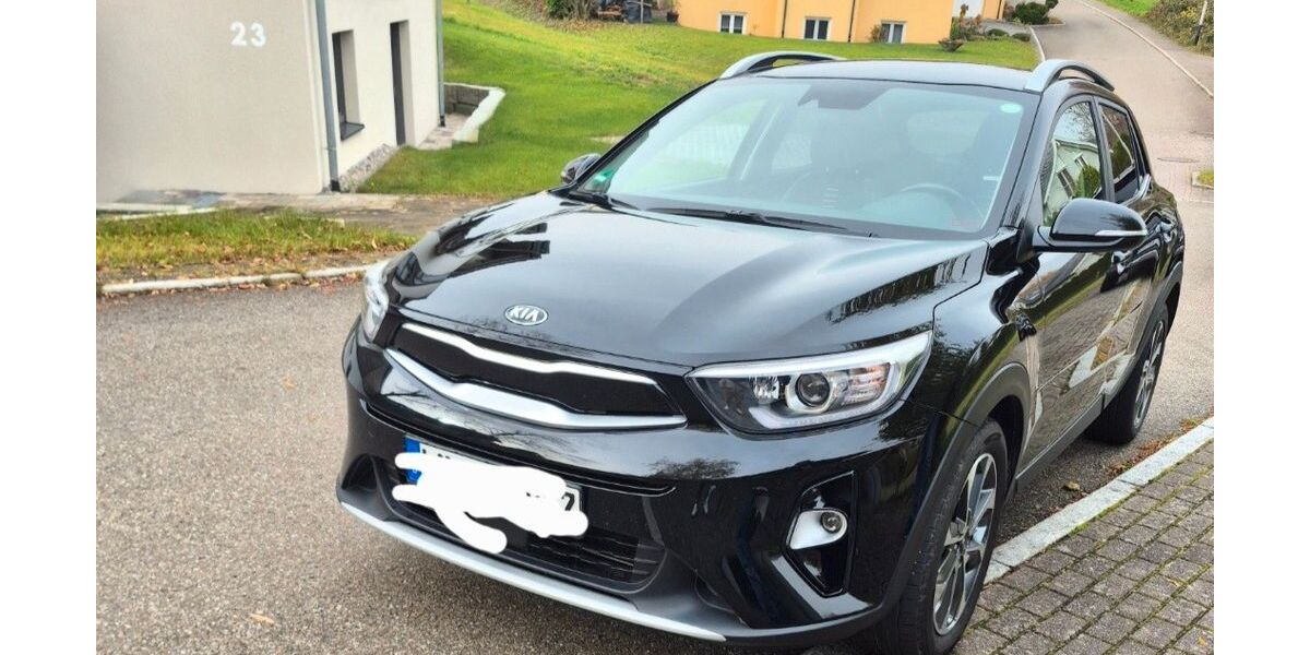 Kia Stonic 85.000 km 12.999 &euro; Bamberg 96050