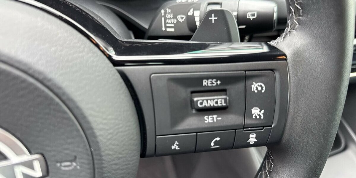 Nissan Qashqai Accenta *Xtronic/SHZG/Navi-App/Kamera/ICC/ 23.631 km 23.380 &euro; Bamberg 96052