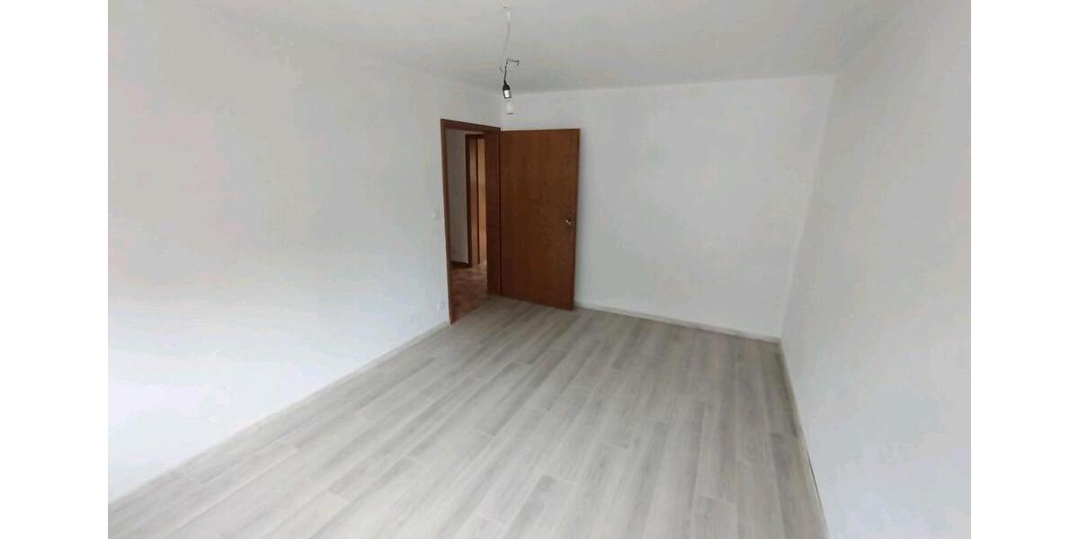 Etagenwohnung Kunreuth - 2.5 Zimmer, 75 m&sup2;, 900&euro; | Angebot:25931416